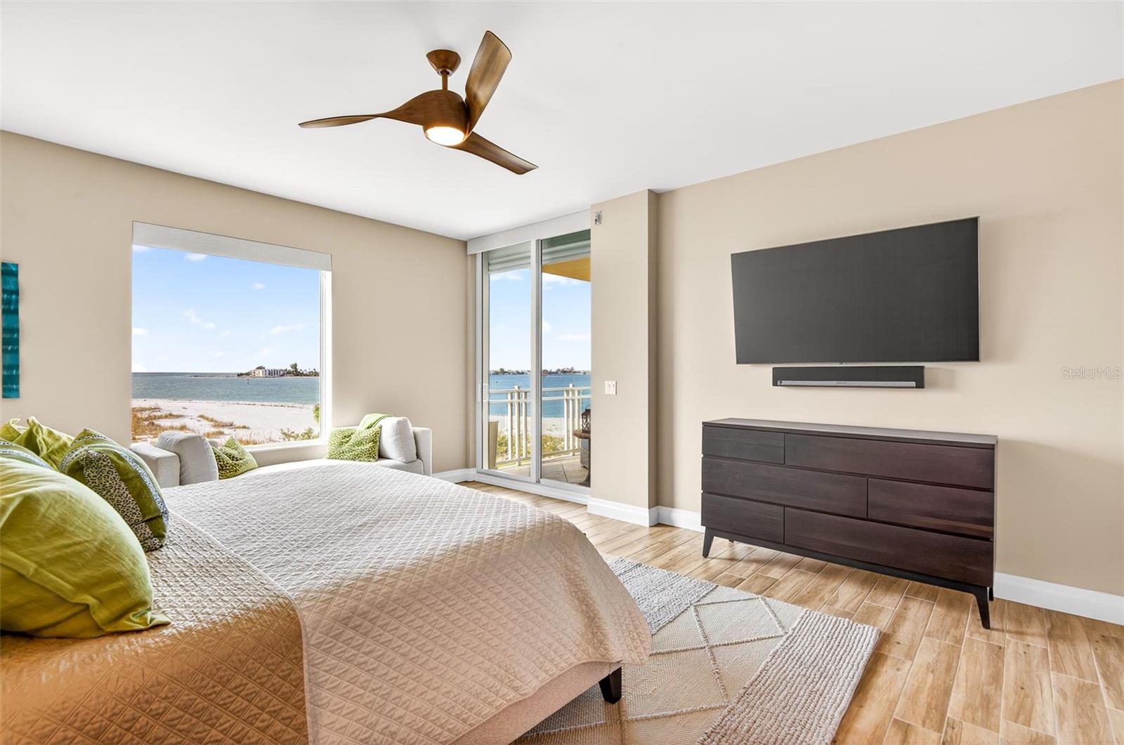 TB8452983 Property Photo