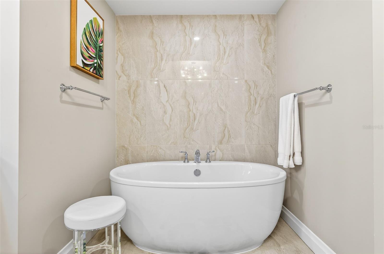 TB8452983 Property Photo