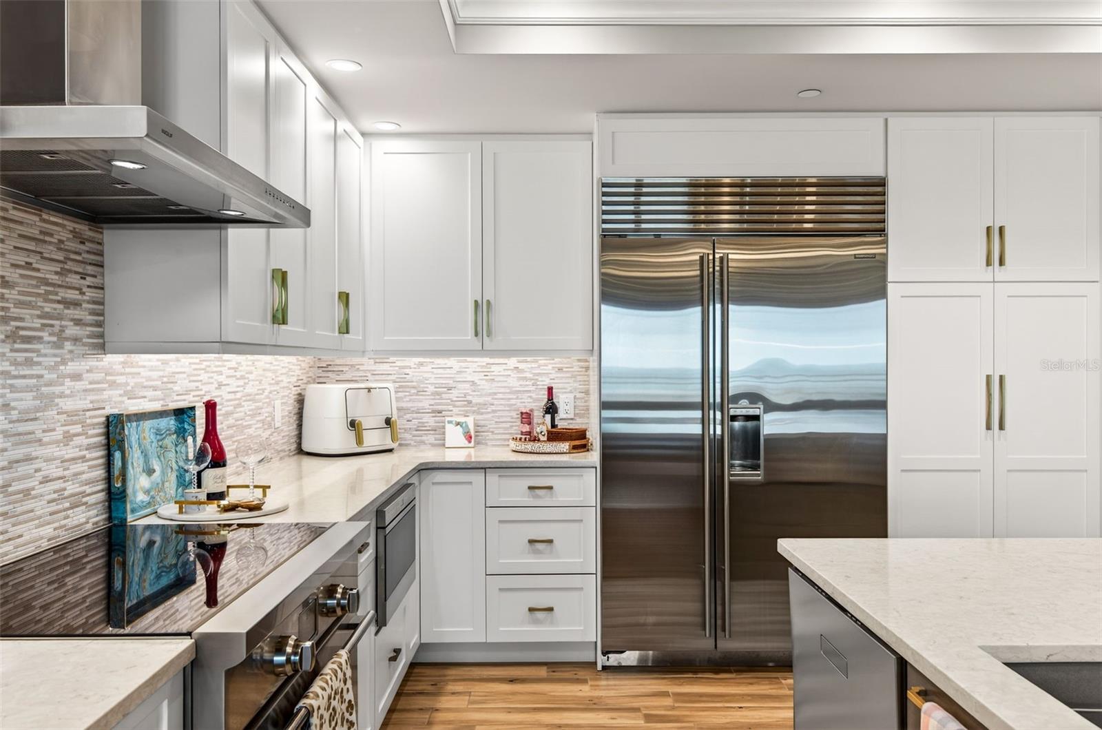 TB8452983 Property Photo