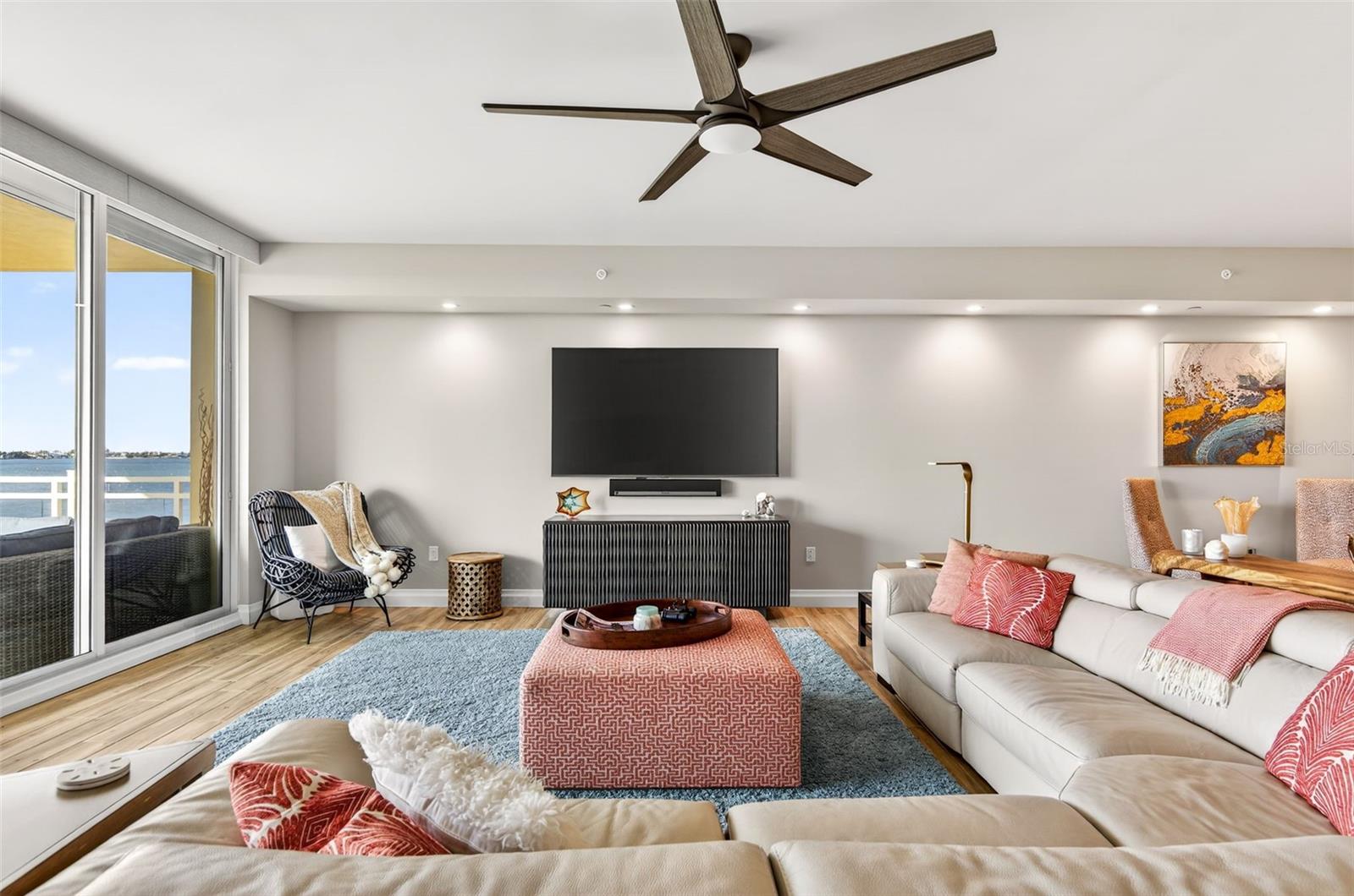 TB8452983 Property Photo