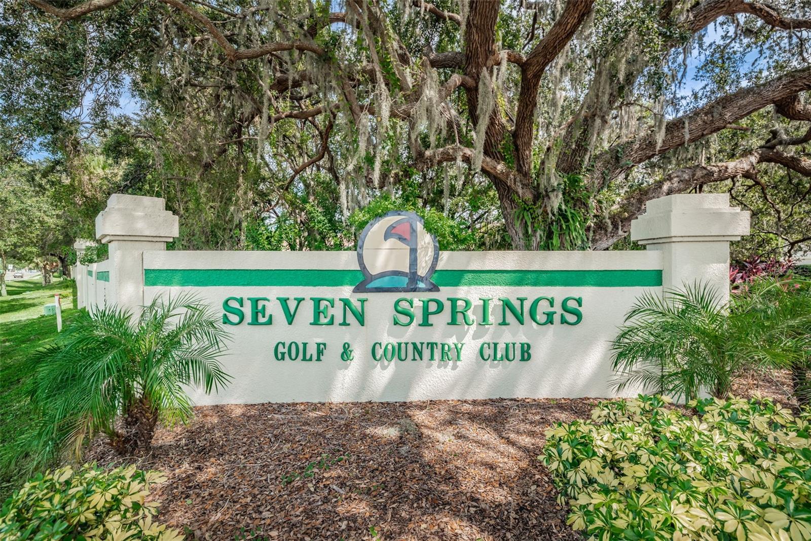 Inside of Seven Spring Golf & Country Club