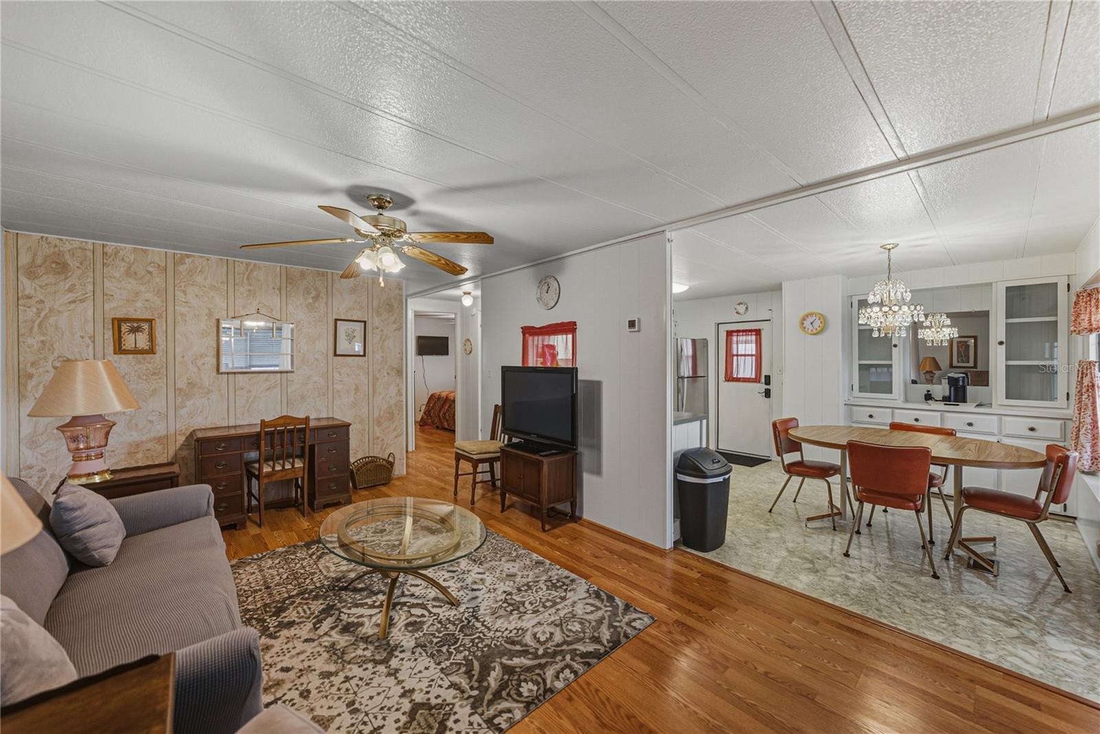 TB8453012 Property Photo