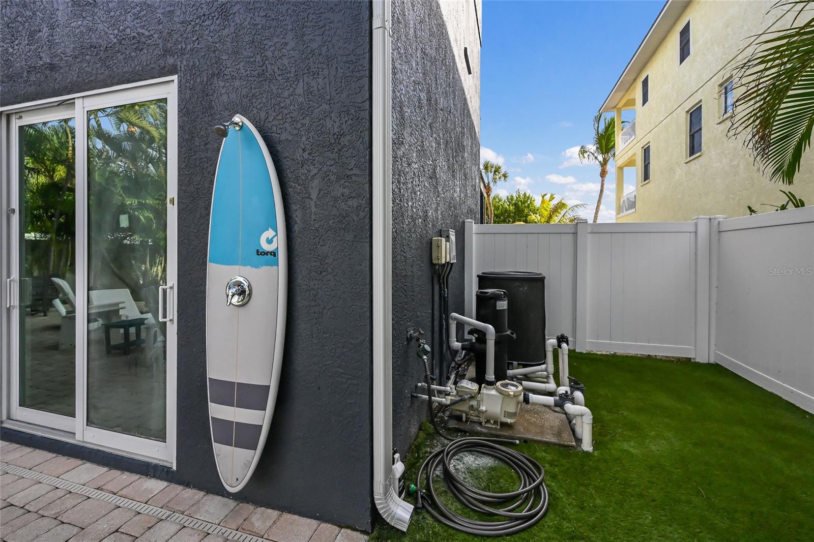 A4673926 Property Photo