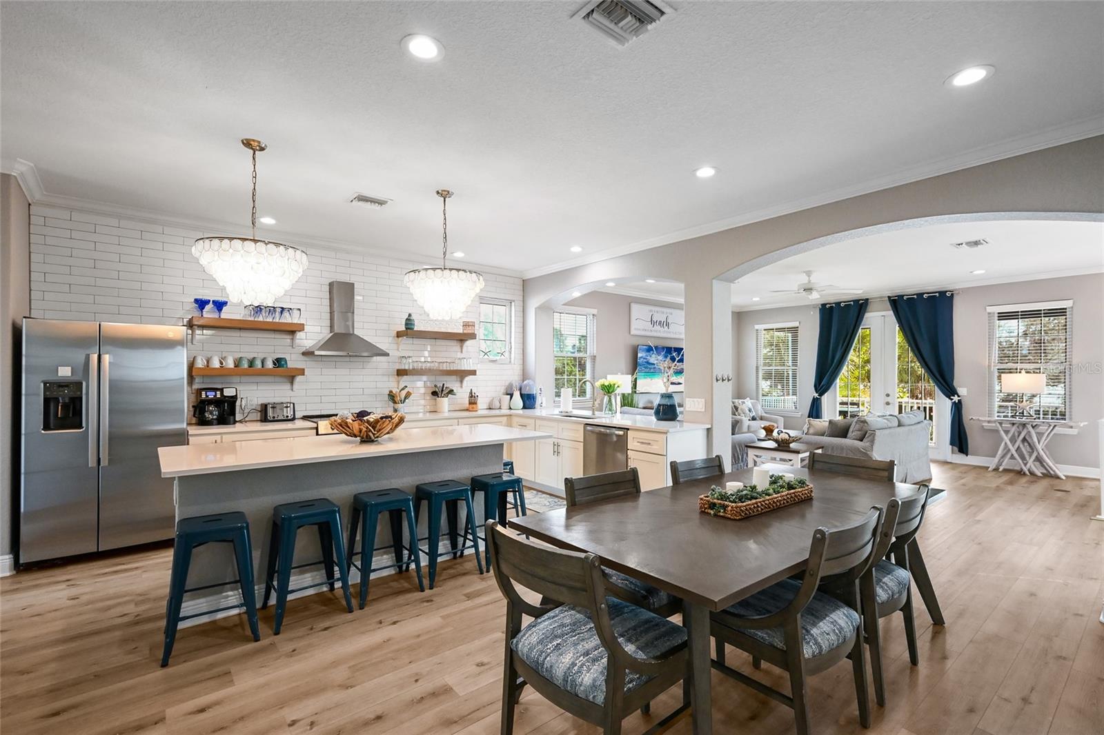 A4673926 Property Photo