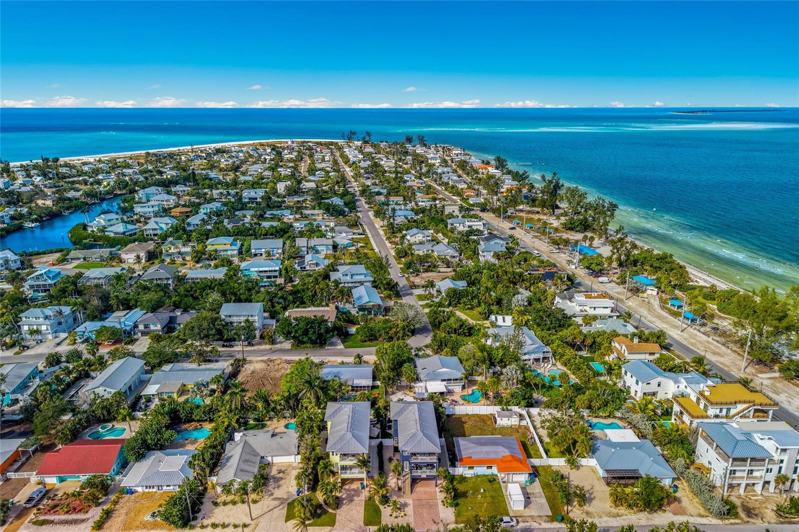 A4673926 Property Photo