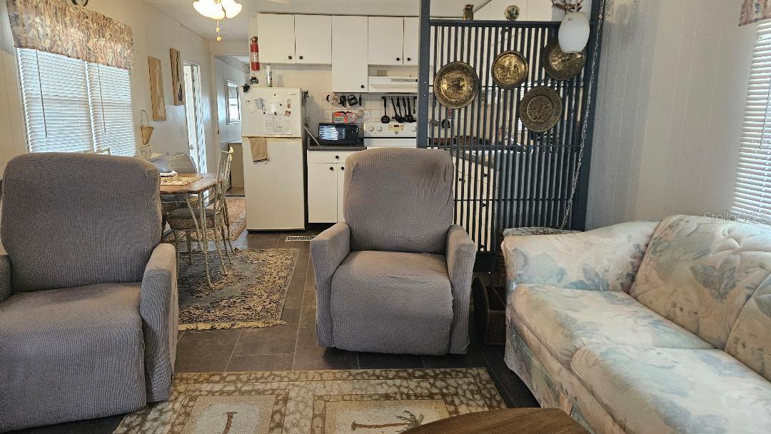 TB8453156 Property Photo