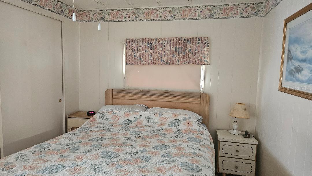 TB8453156 Property Photo