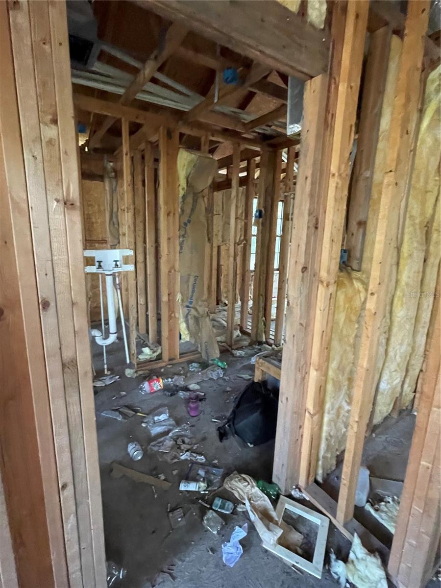 O6364674 Property Photo