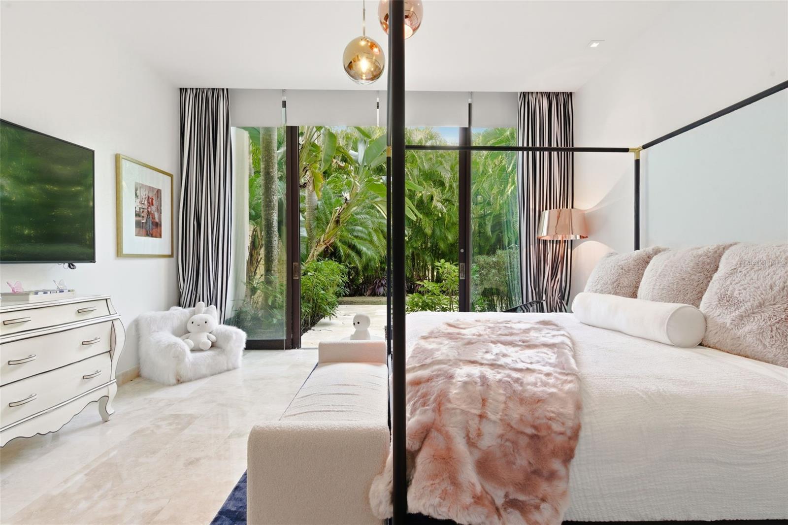 PR9117752 Property Photo