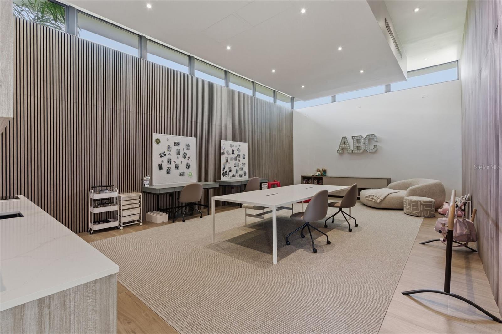 PR9117752 Property Photo