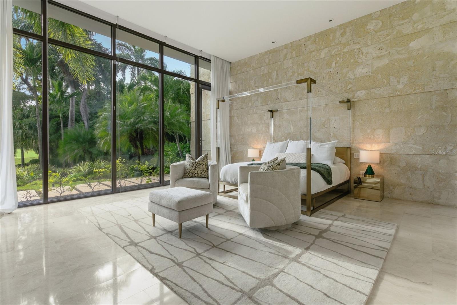 PR9117752 Property Photo