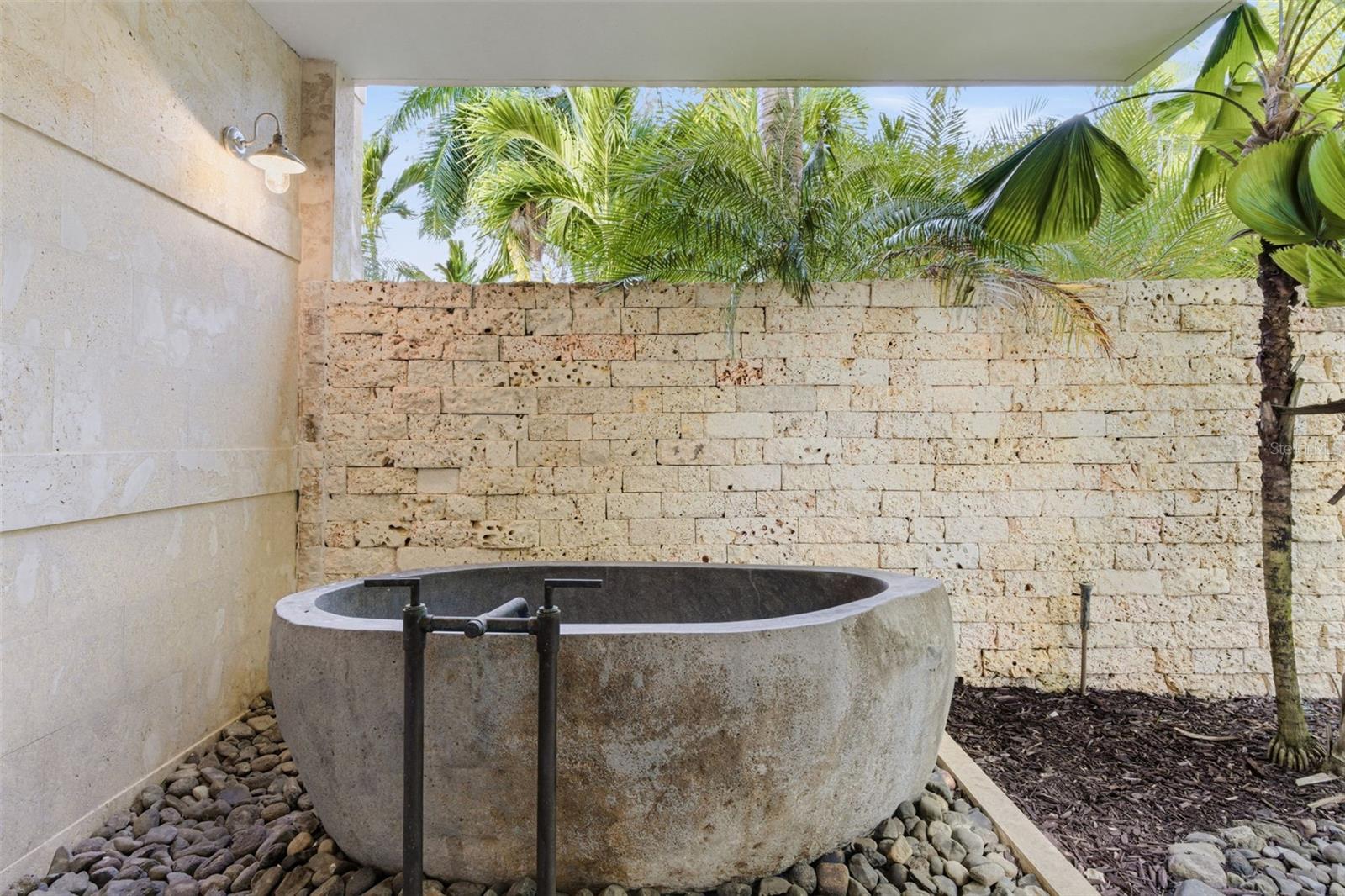 PR9117752 Property Photo