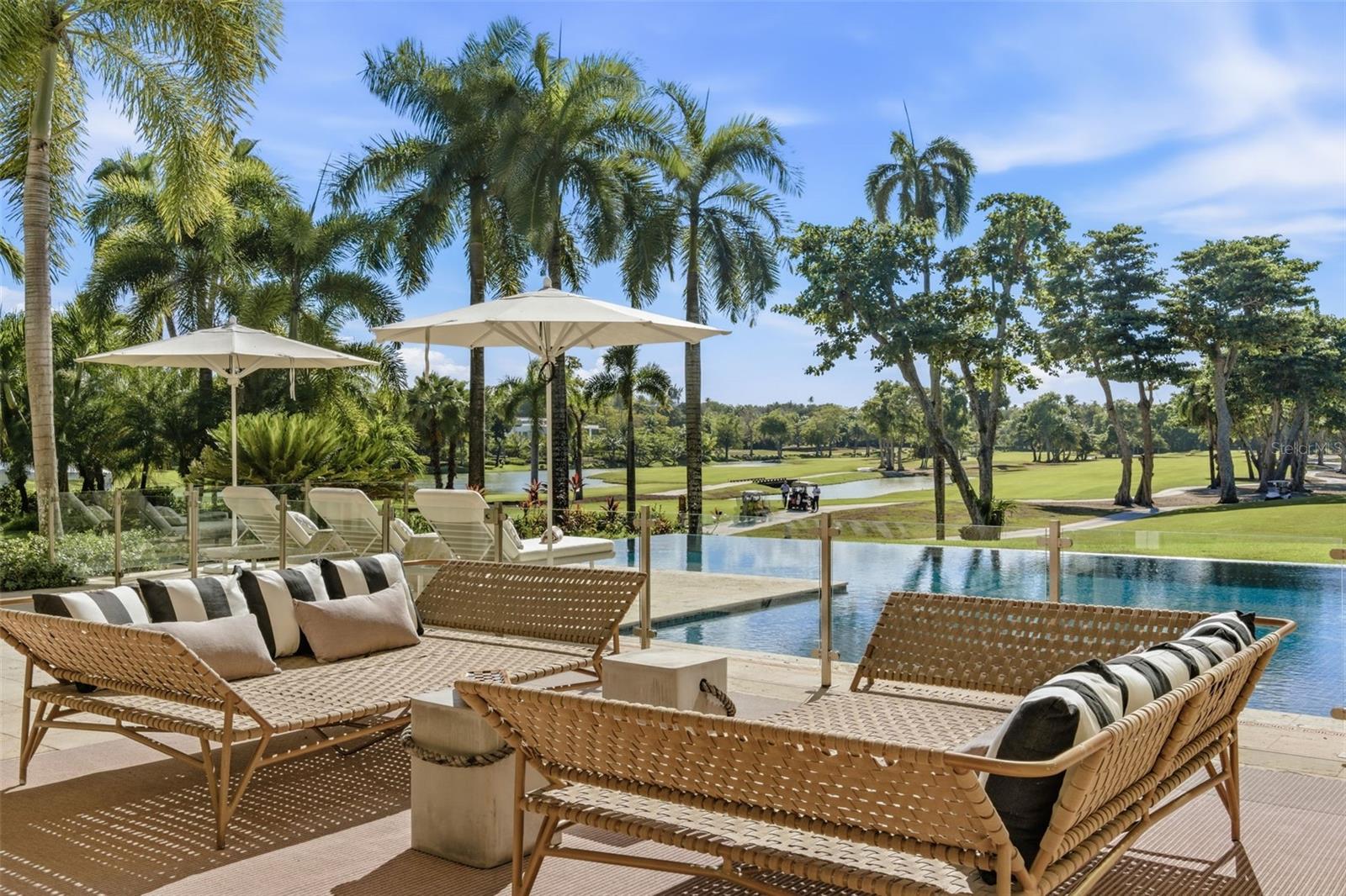 PR9117752 Property Photo