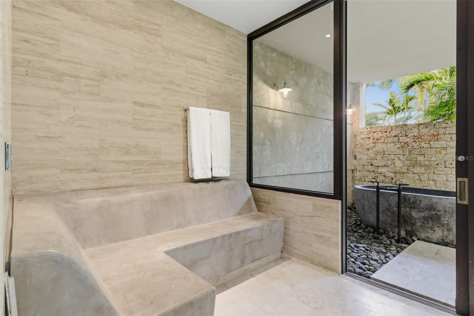 PR9117752 Property Photo