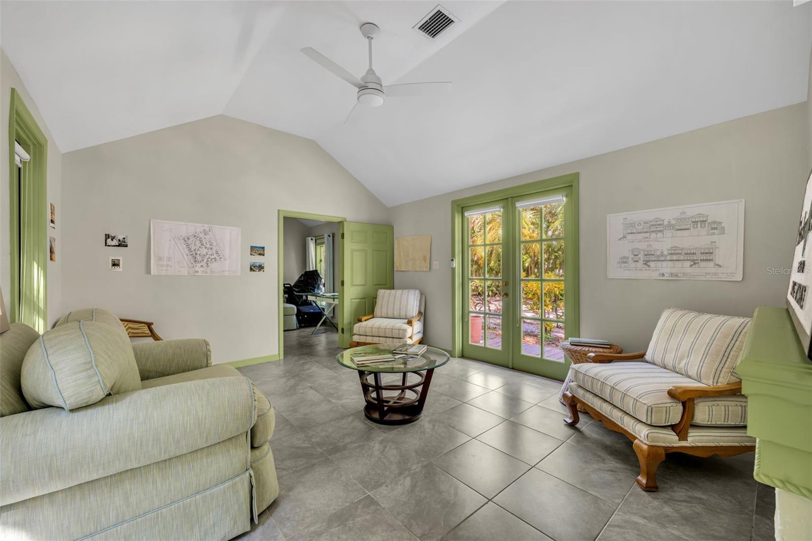 O6364681 Property Photo