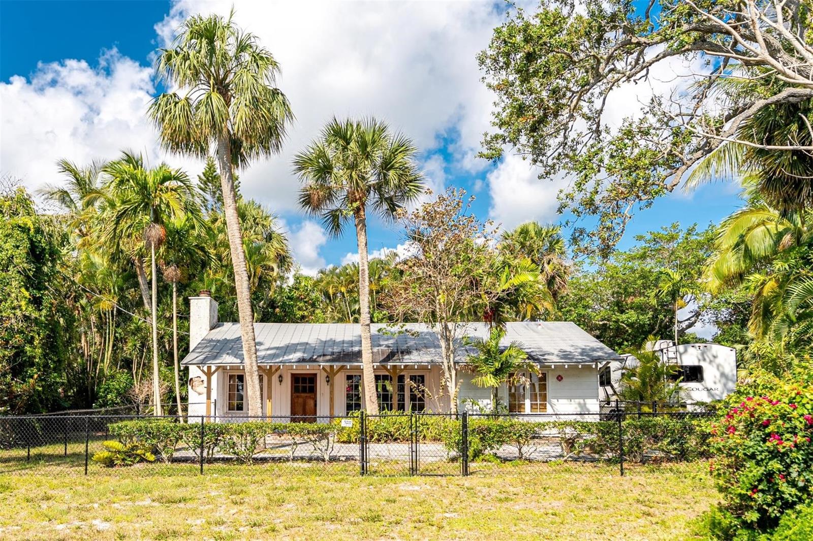 O6364681 Property Photo