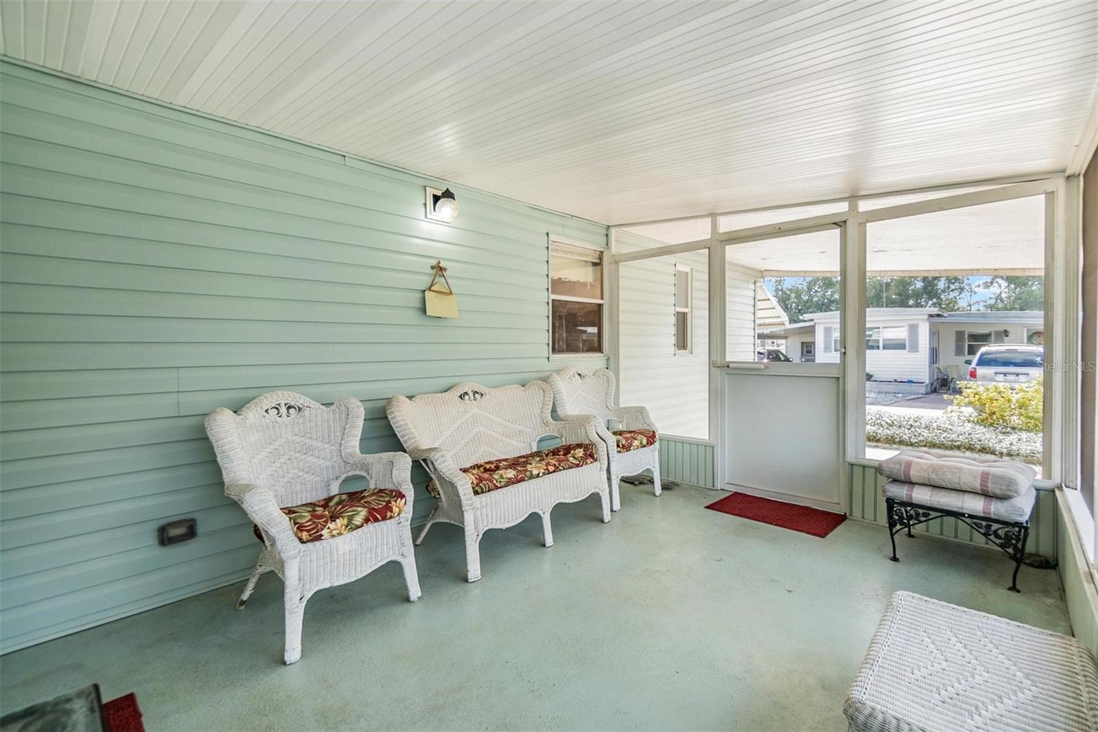 TB8453180 Property Photo