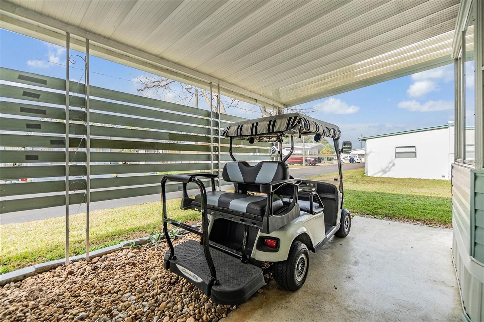 TB8453180 Property Photo