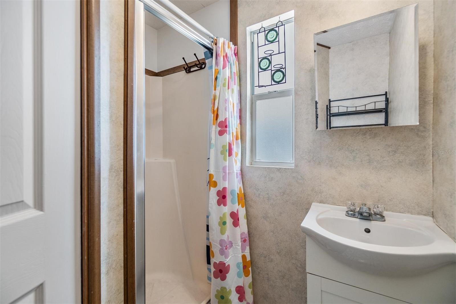 TB8453180 Property Photo