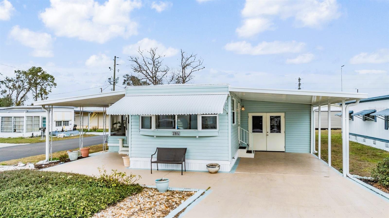 TB8453180 Property Photo