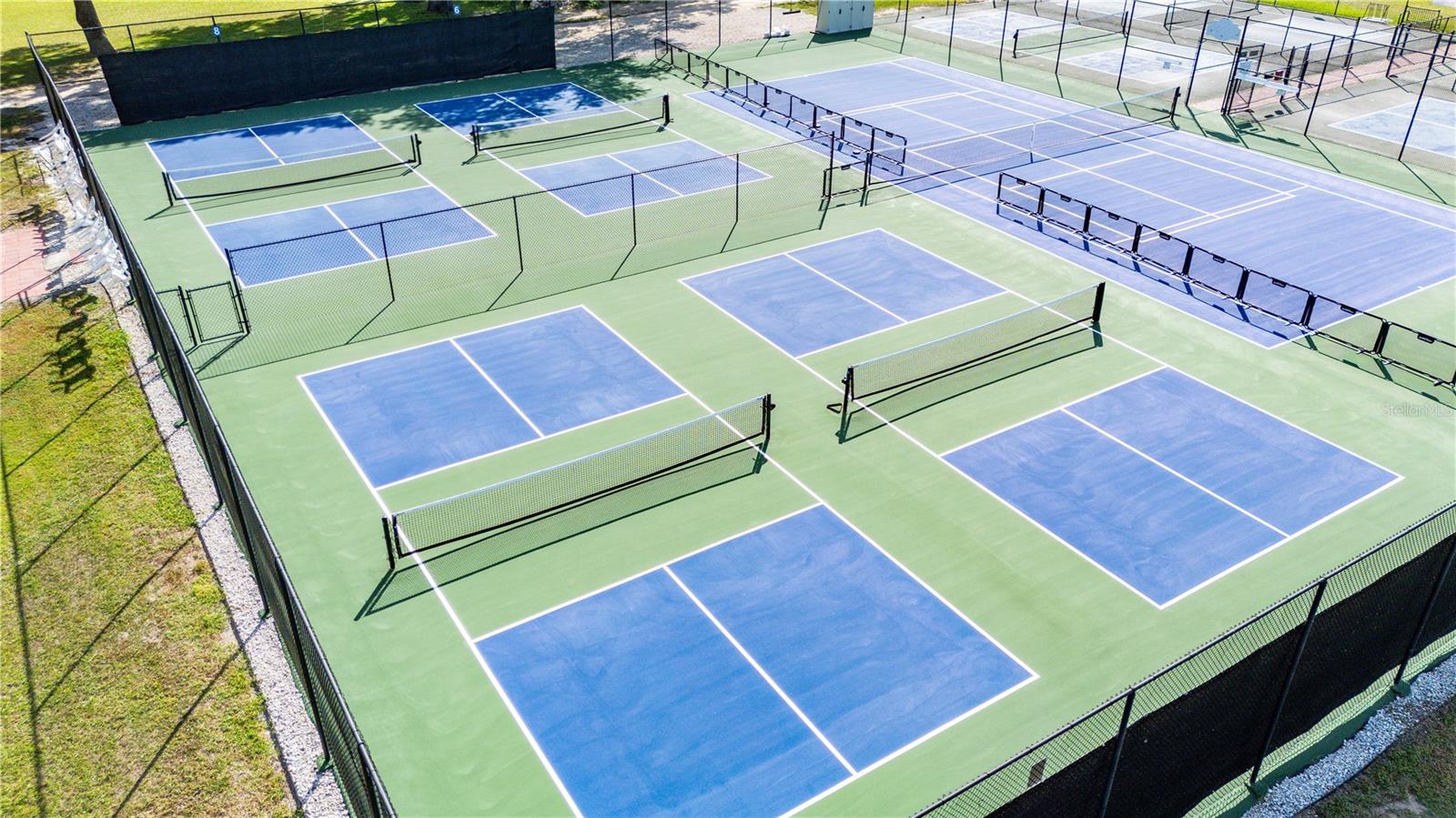 TB8453180 Property Photo