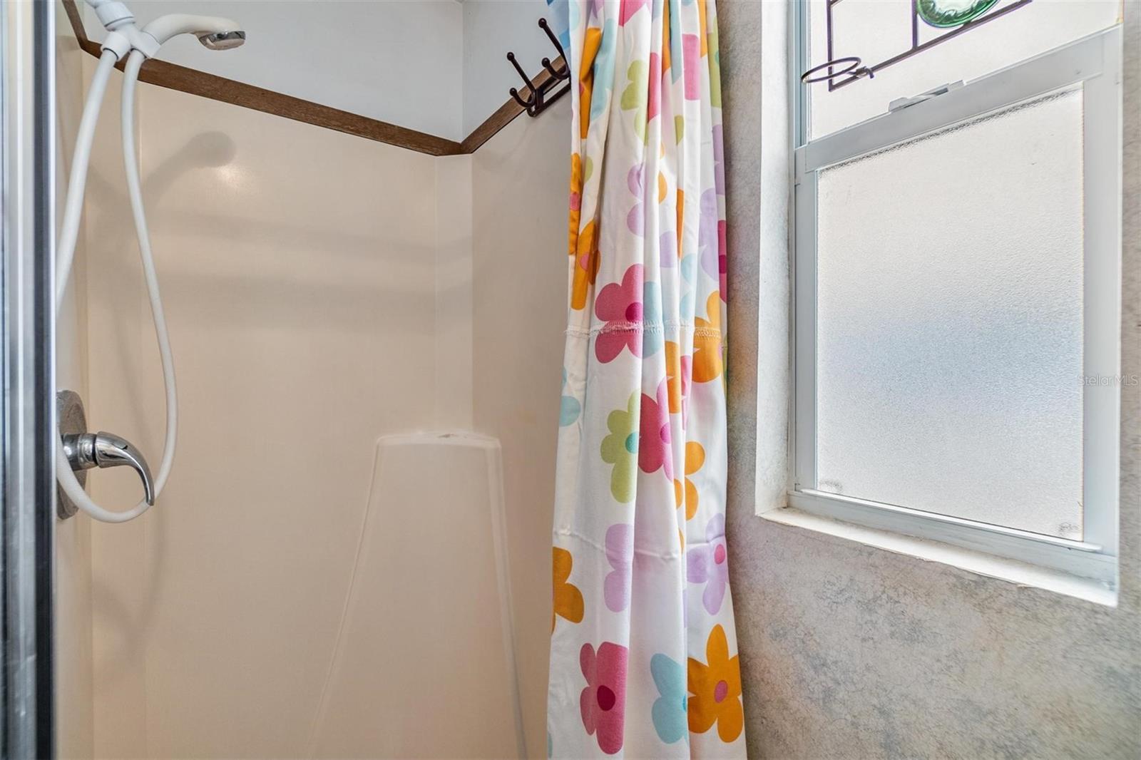 TB8453180 Property Photo