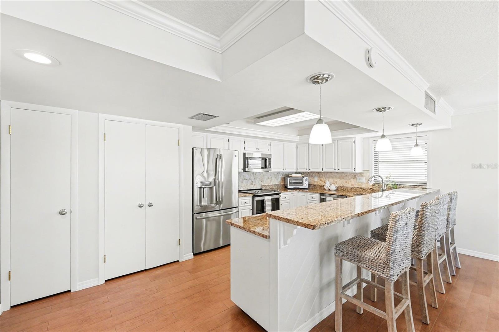 TB8453256 Property Photo