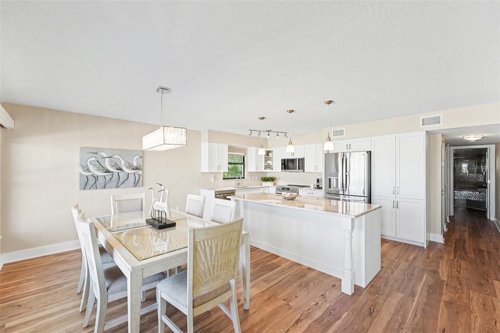 TB8453256 Property Photo