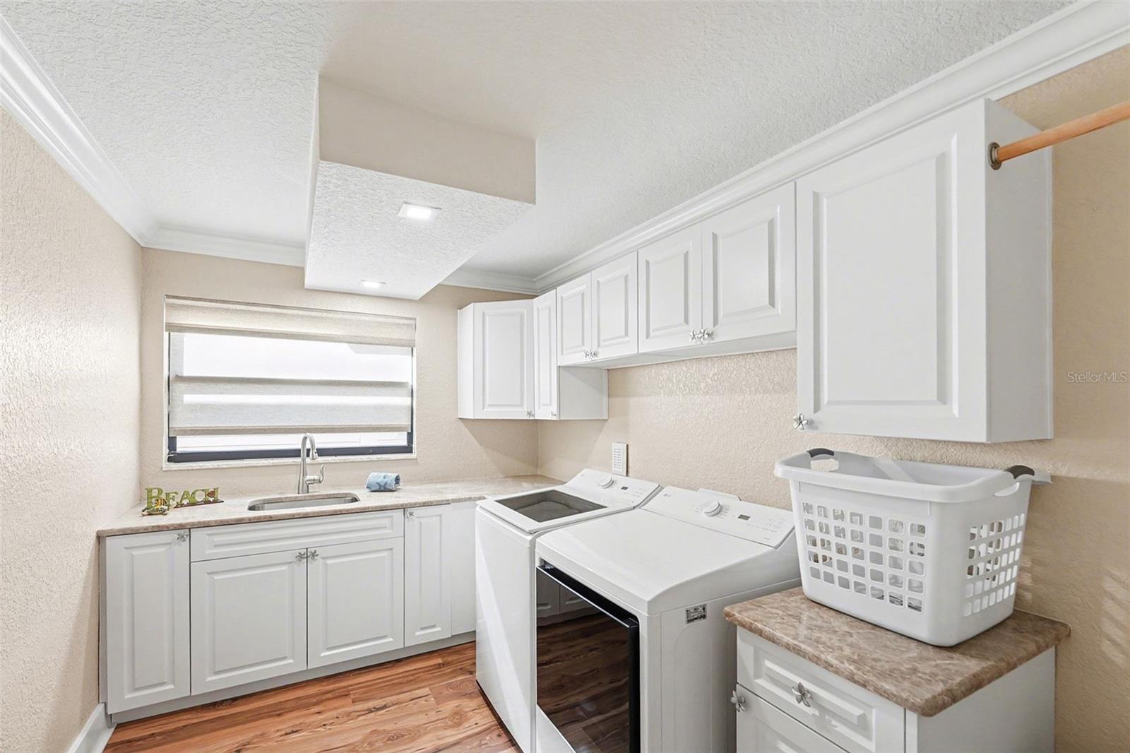 TB8453256 Property Photo