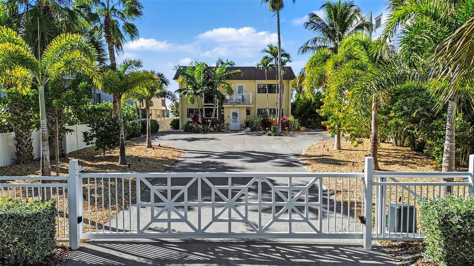 TB8453256 Property Photo