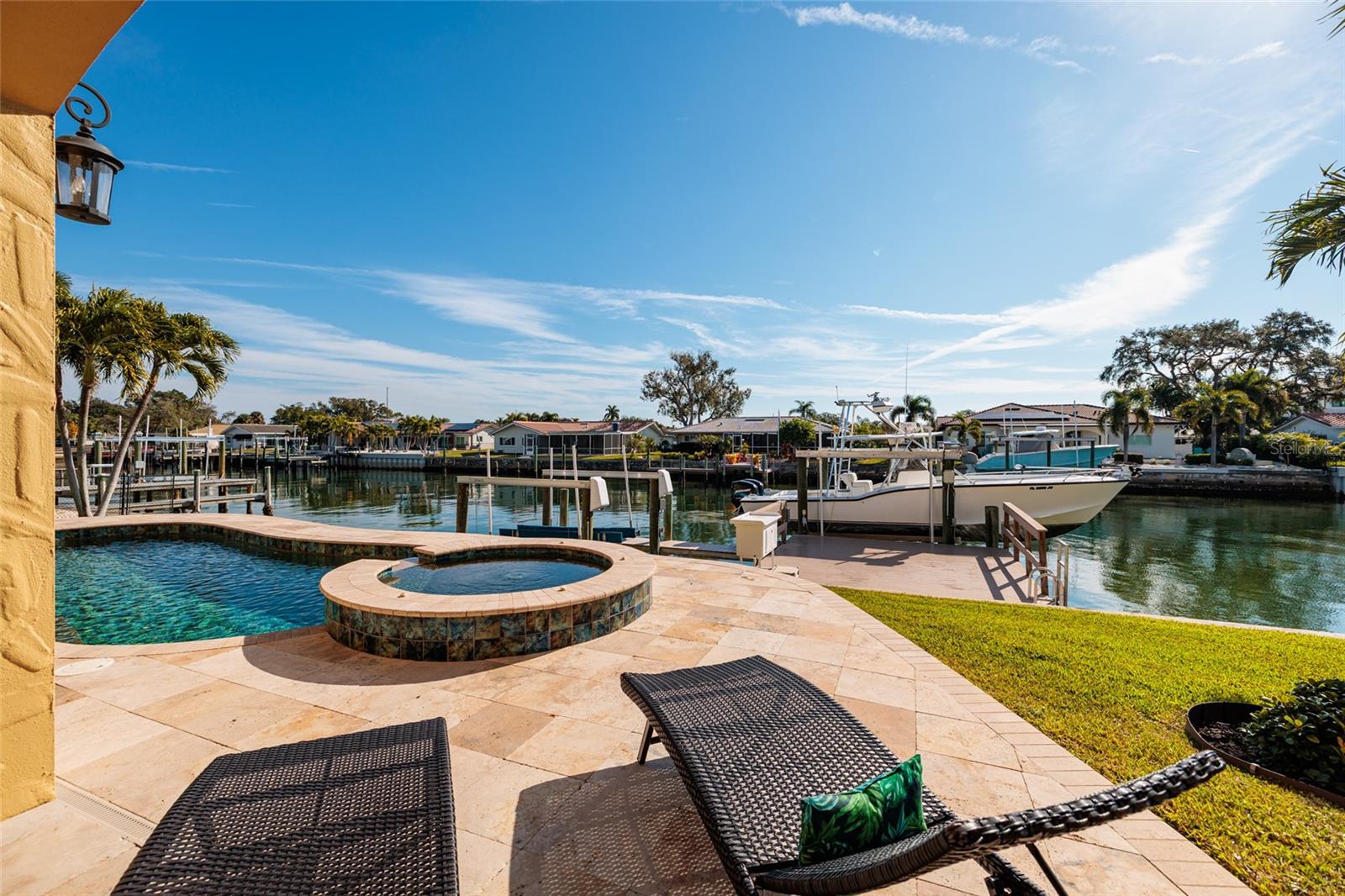 TB8453291 Property Photo