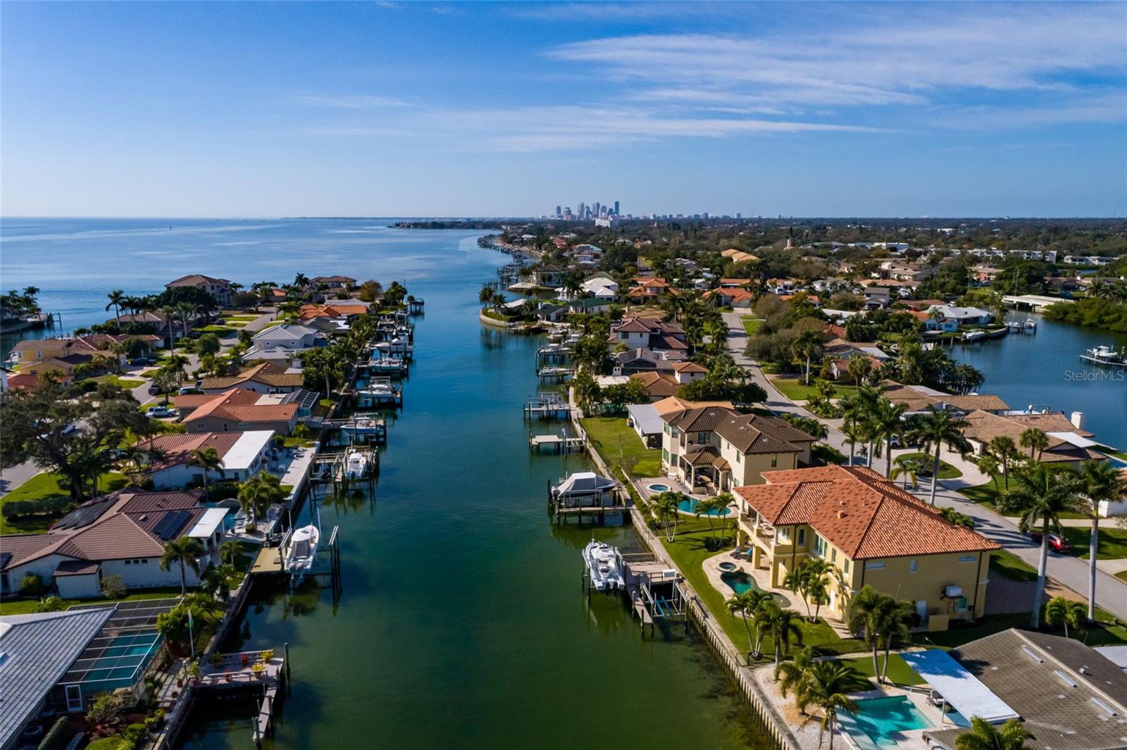 TB8453291 Property Photo