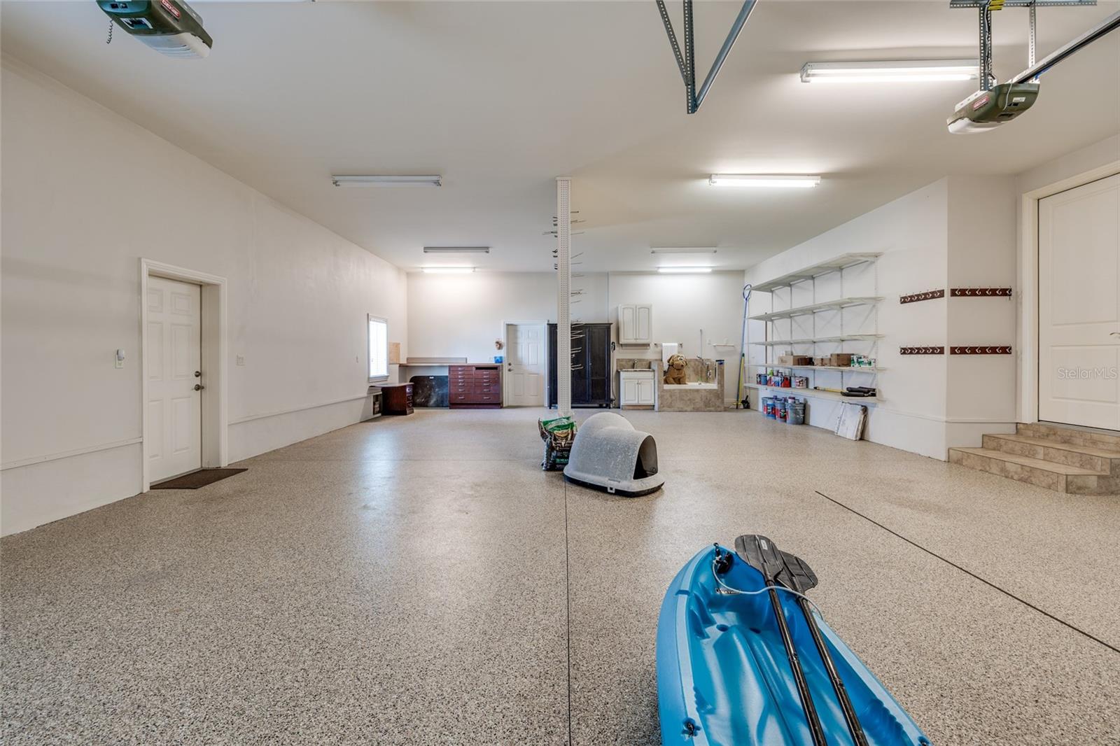 TB8453291 Property Photo