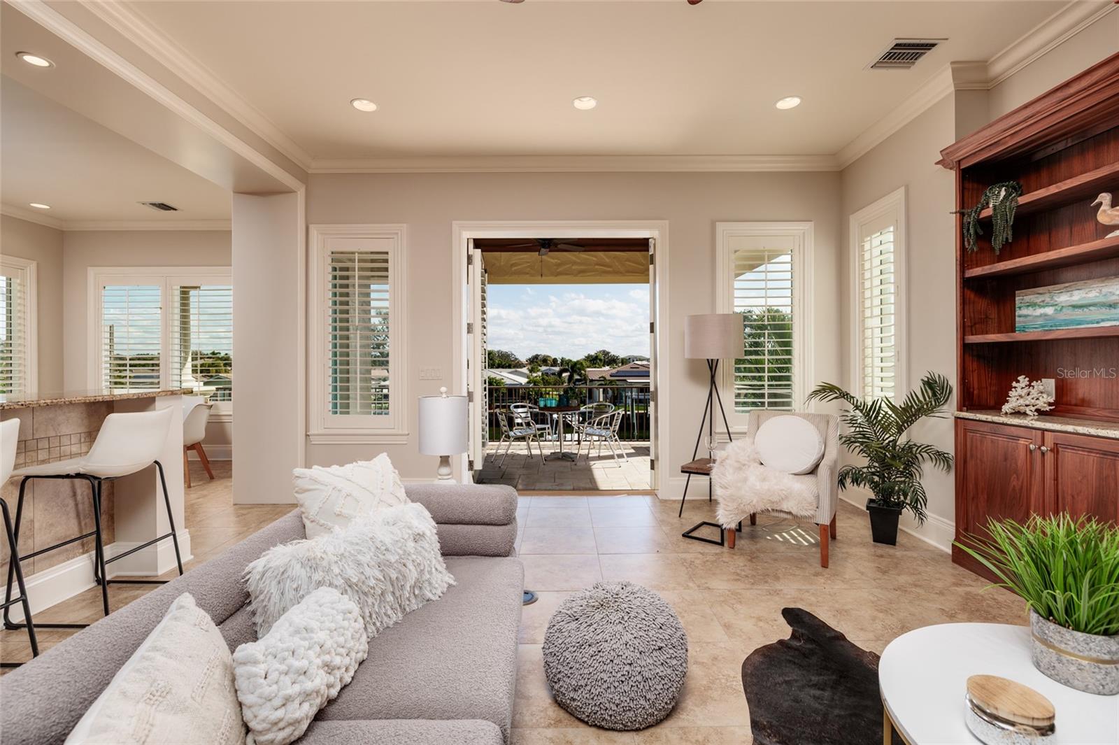 TB8453291 Property Photo