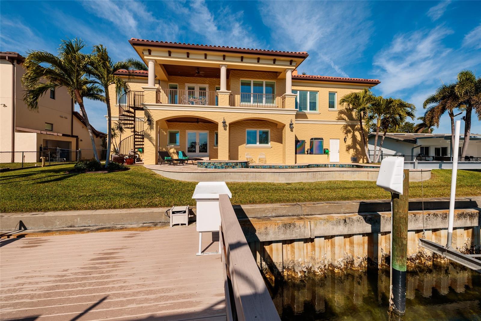 TB8453291 Property Photo