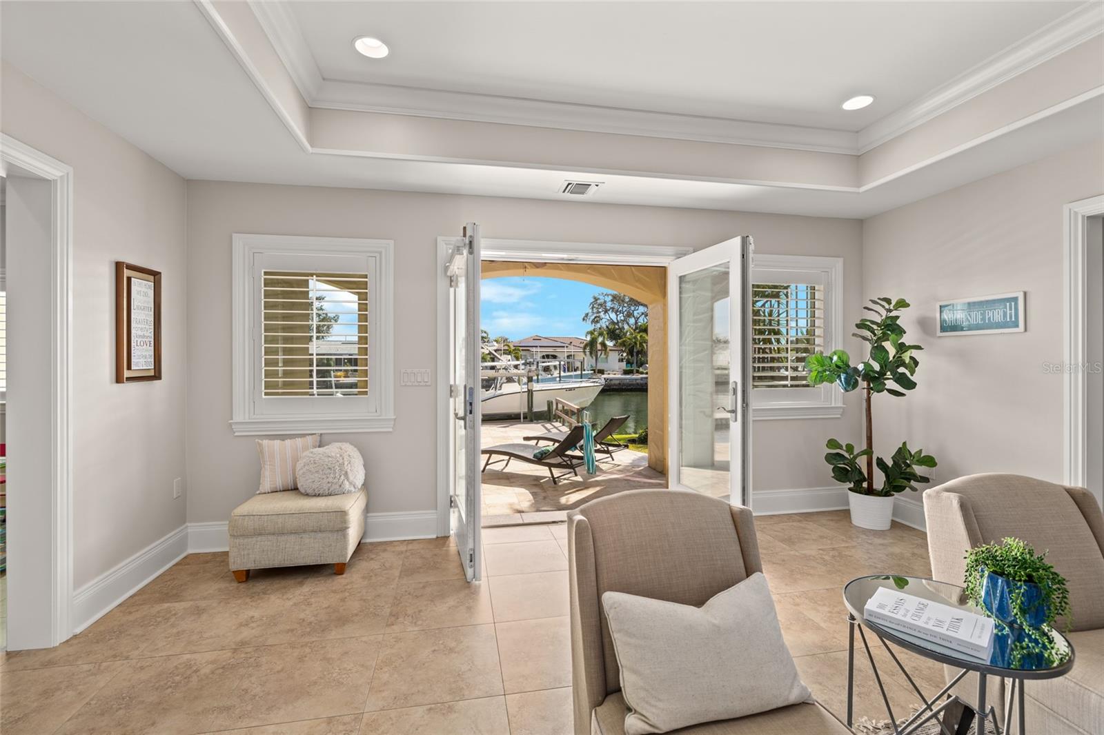 TB8453291 Property Photo