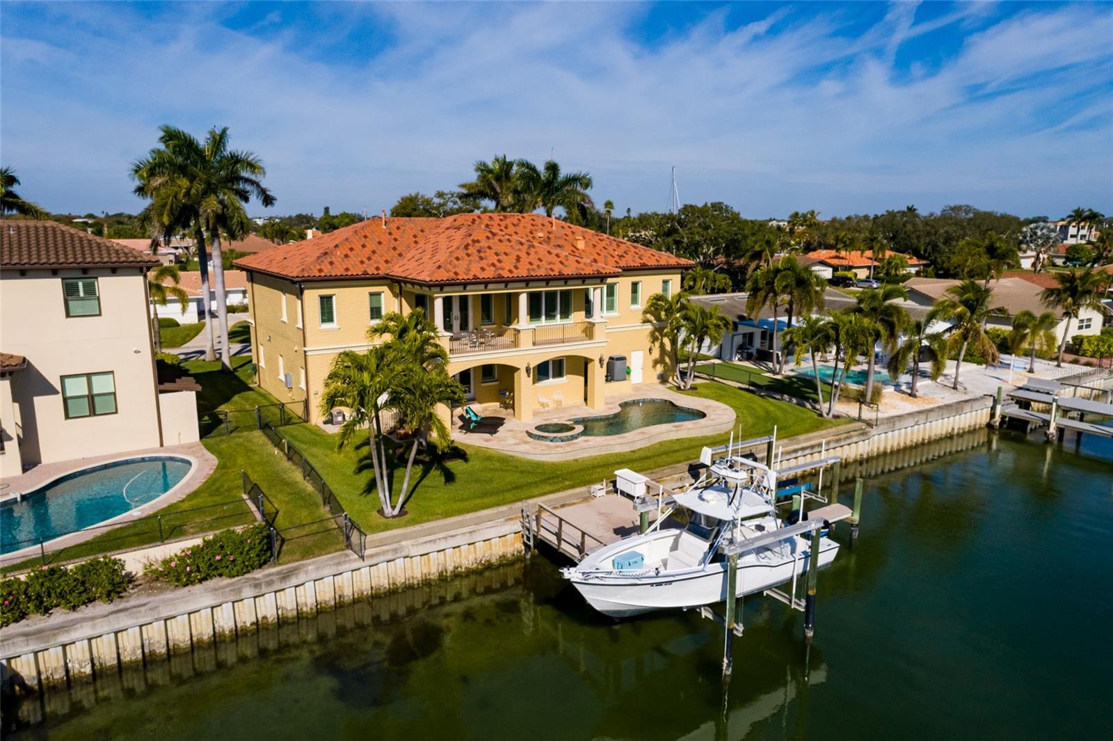 TB8453291 Property Photo