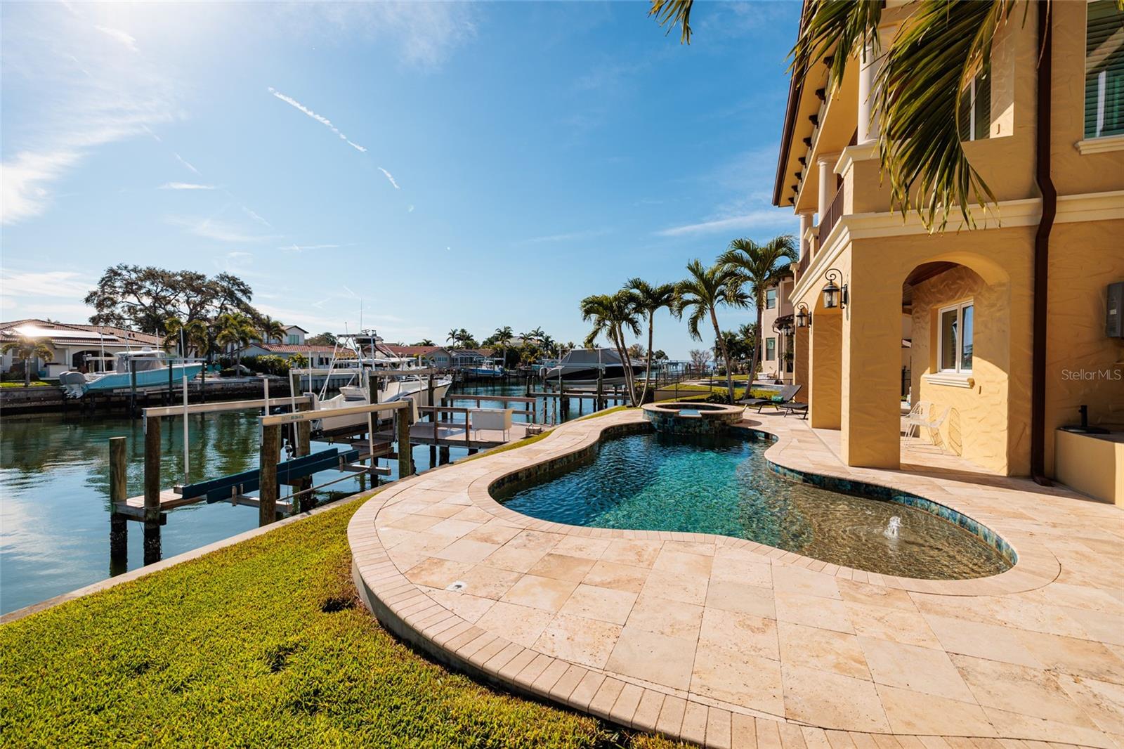 TB8453291 Property Photo