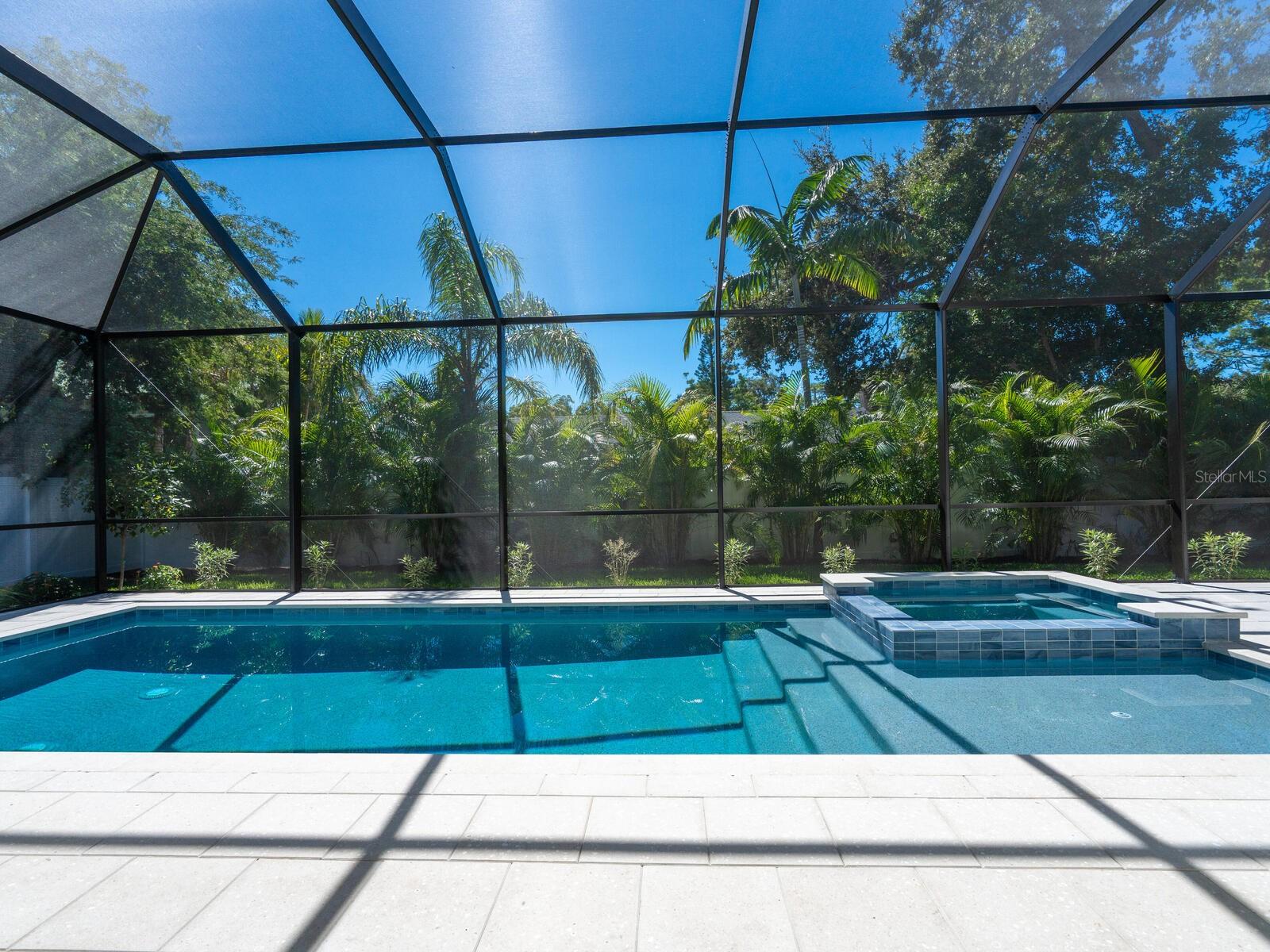 A4674004 Property Photo