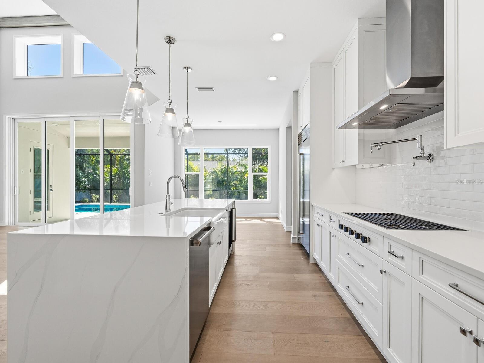 A4674004 Property Photo