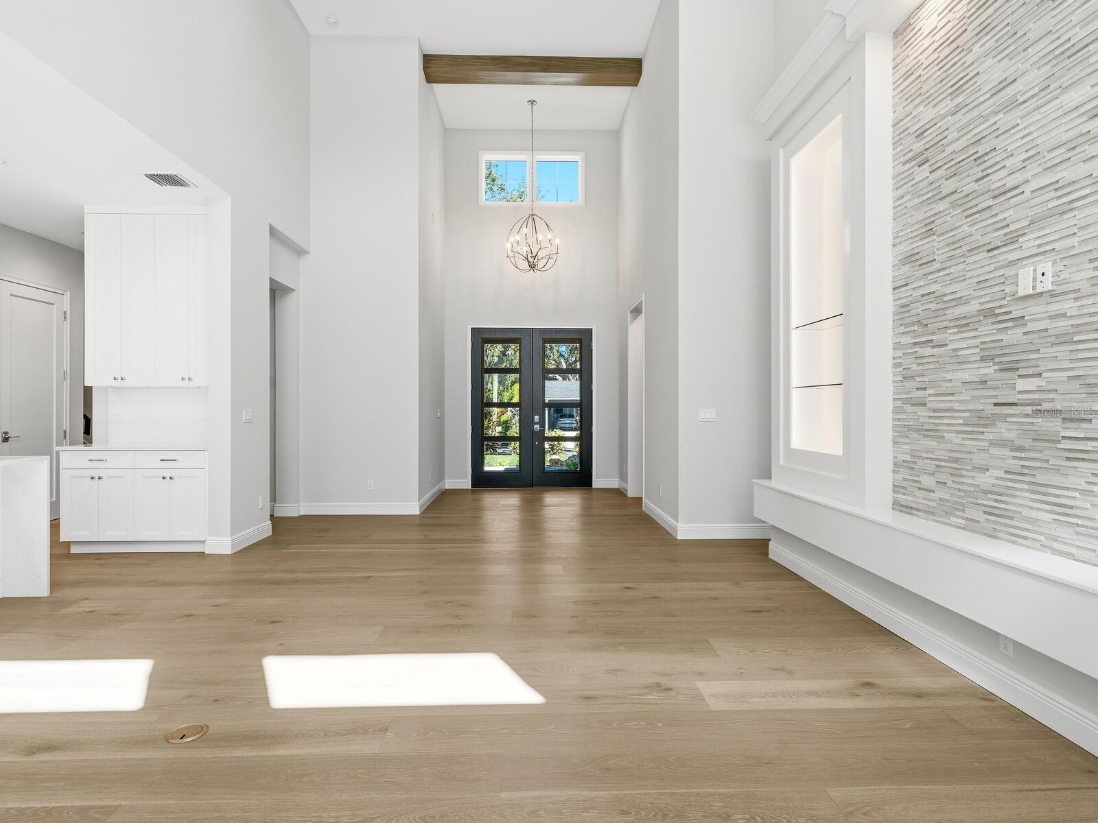 A4674004 Property Photo