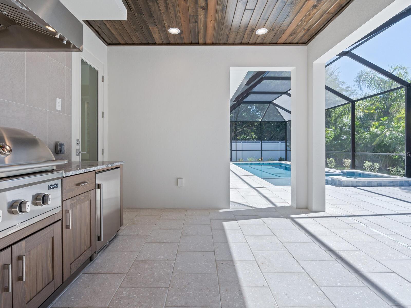 A4674004 Property Photo