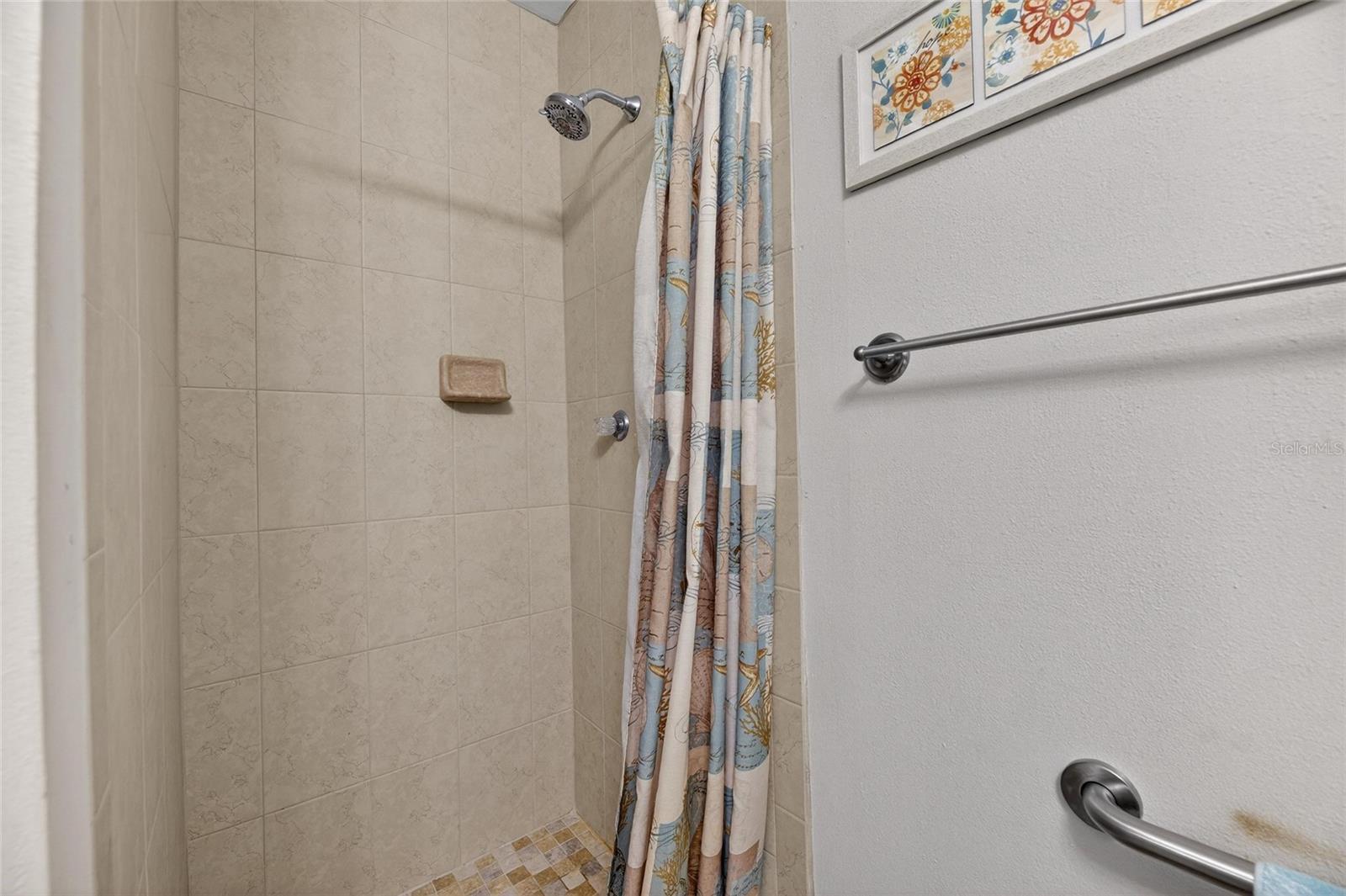 TB8453321 Property Photo