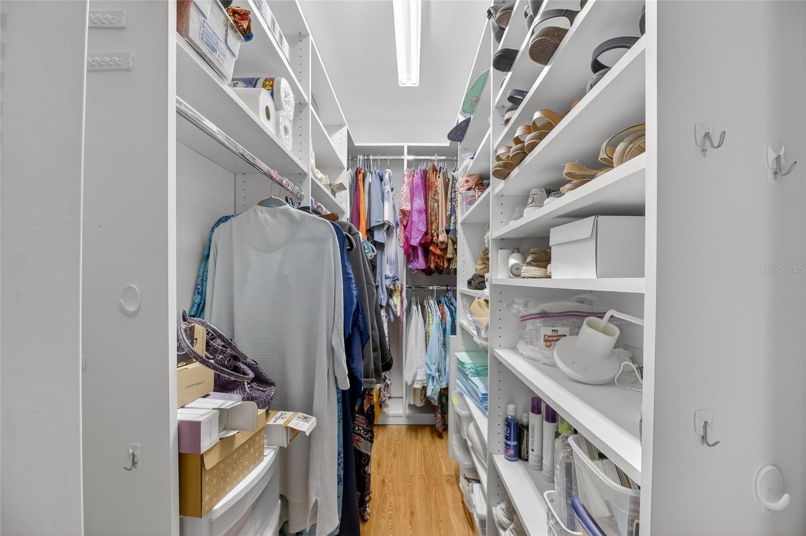 TB8453321 Property Photo