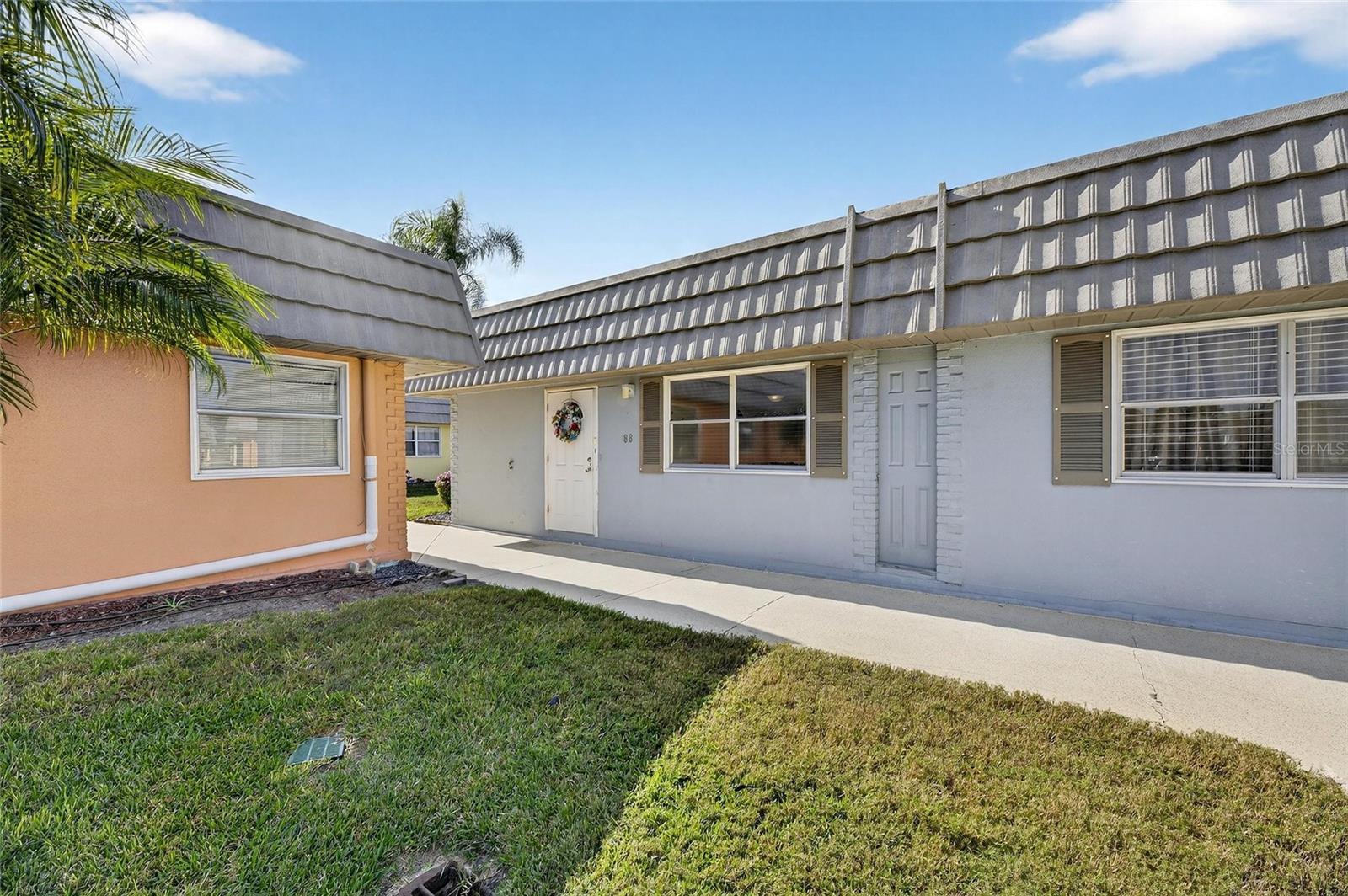 TB8453321 Property Photo