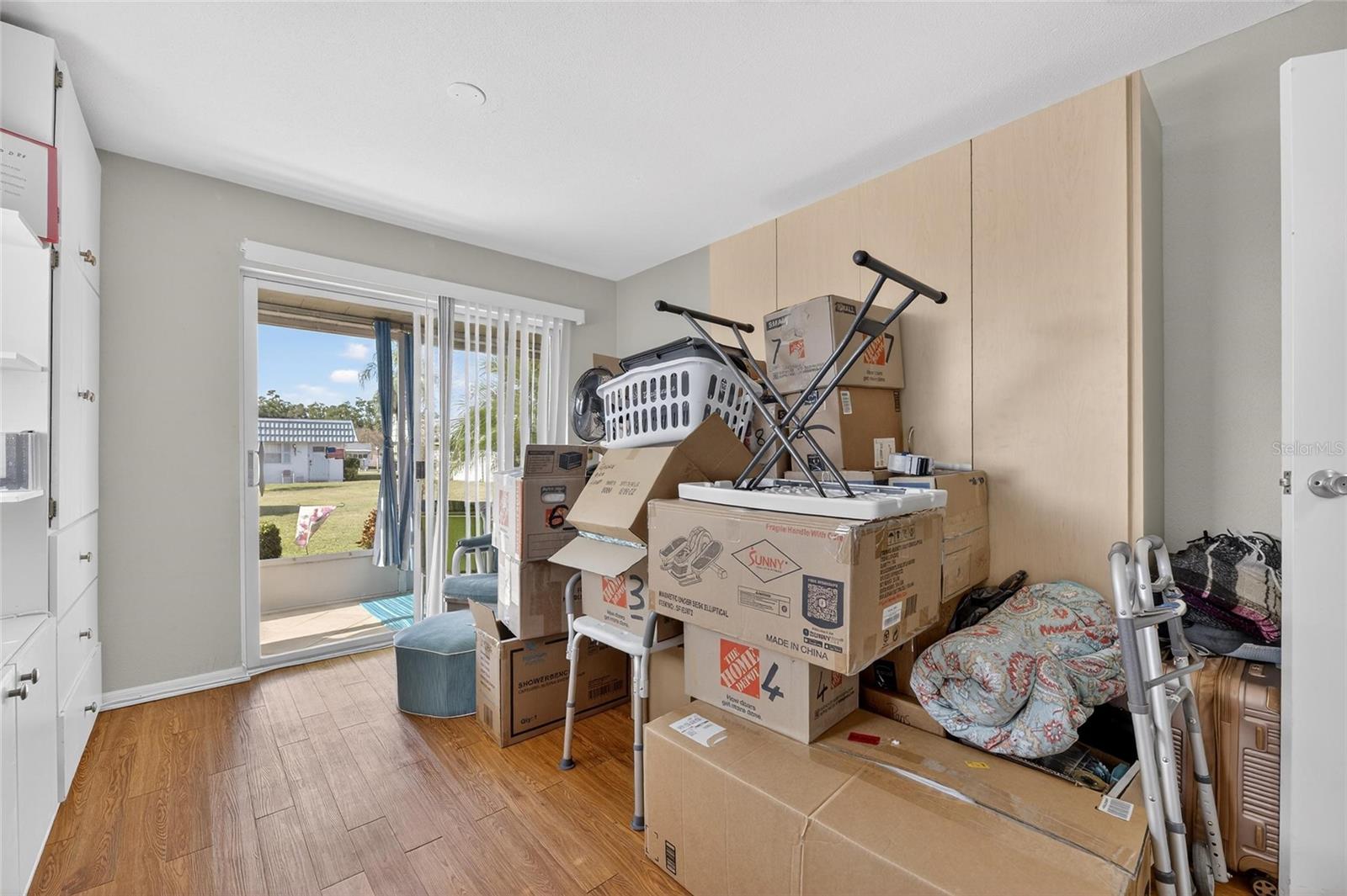 TB8453321 Property Photo