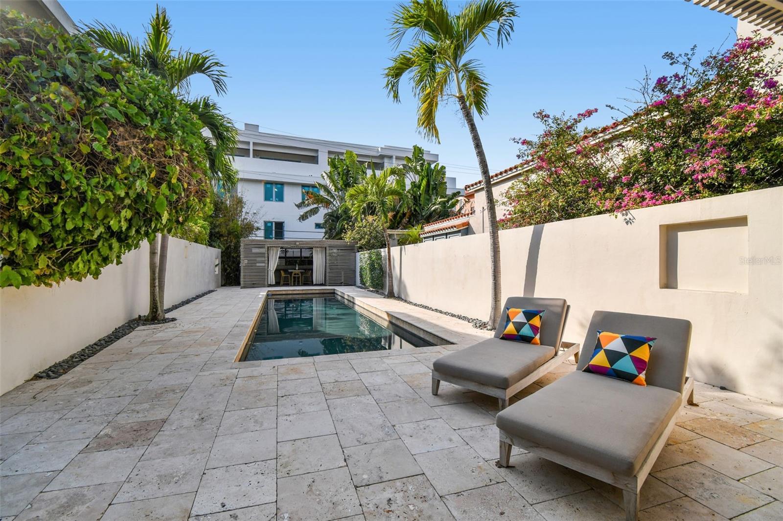 TB8453327 Property Photo