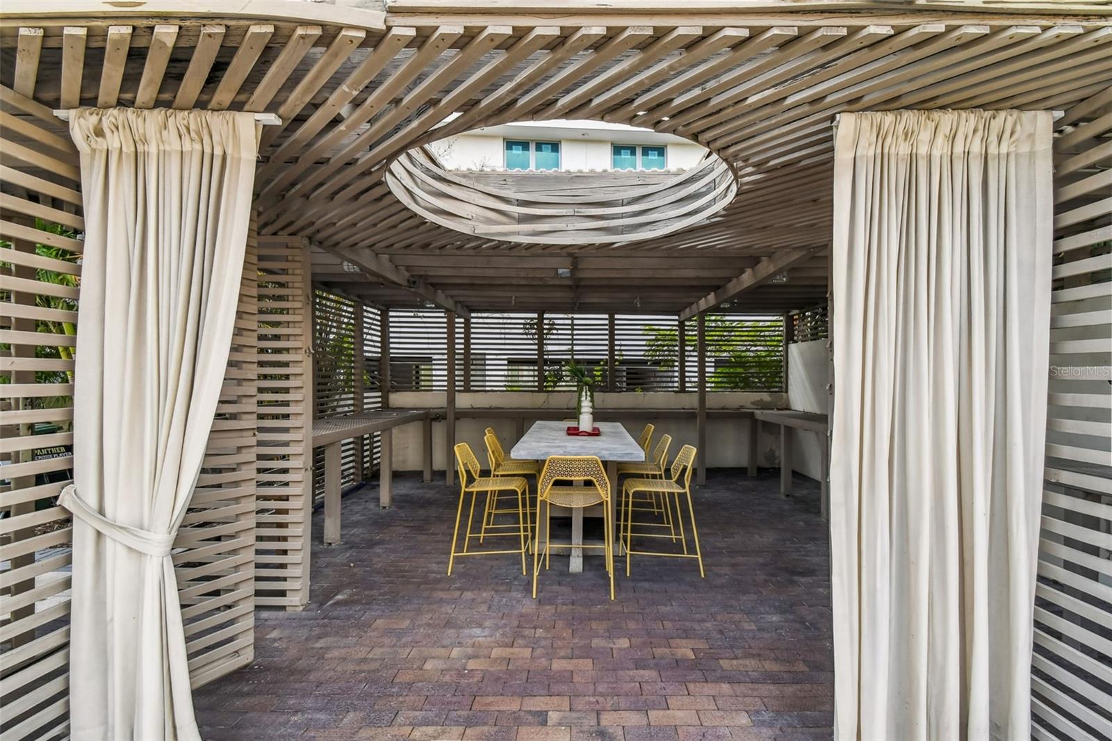 TB8453327 Property Photo