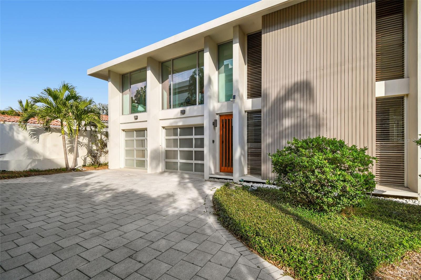 TB8453327 Property Photo