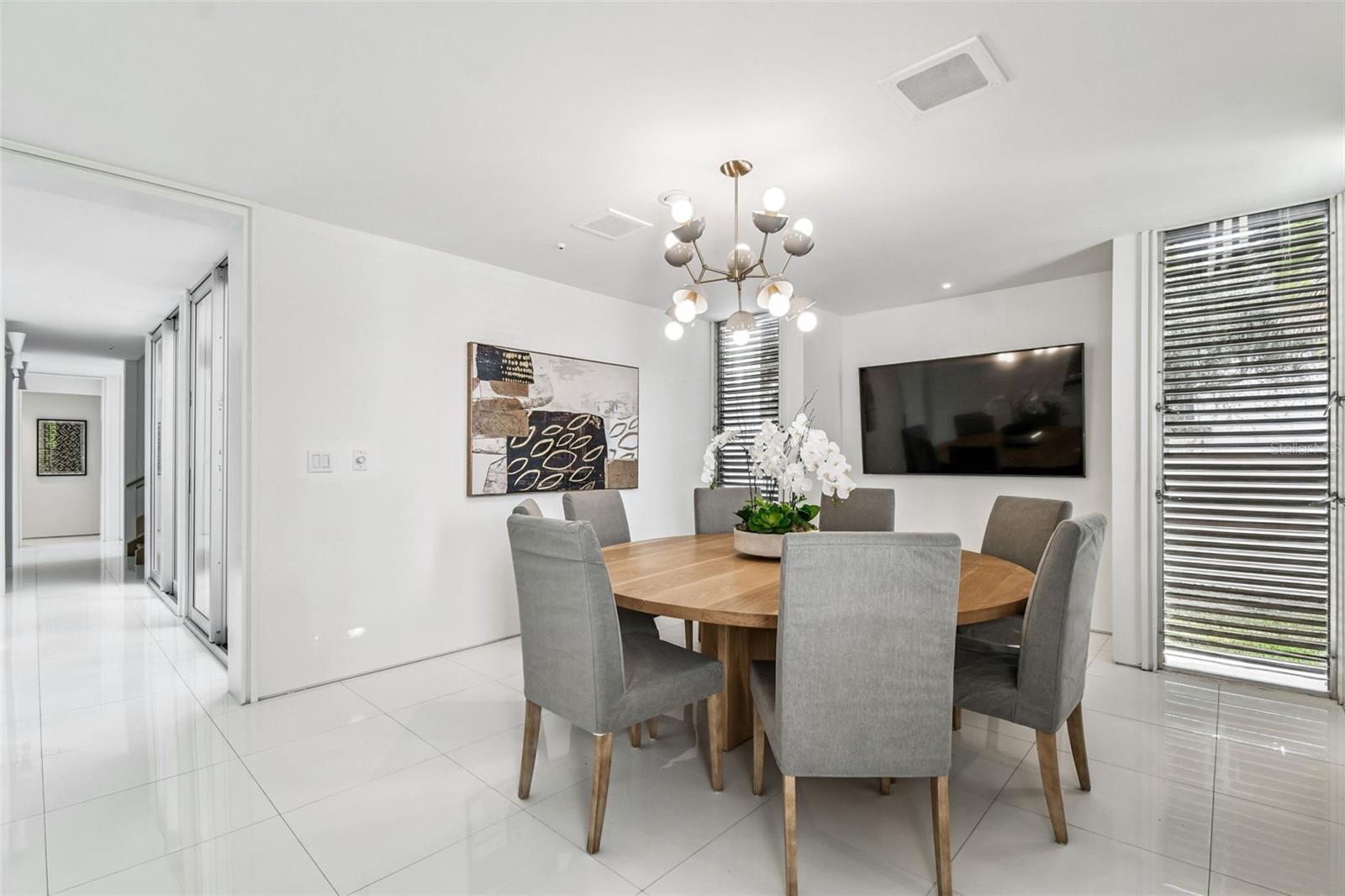 TB8453327 Property Photo